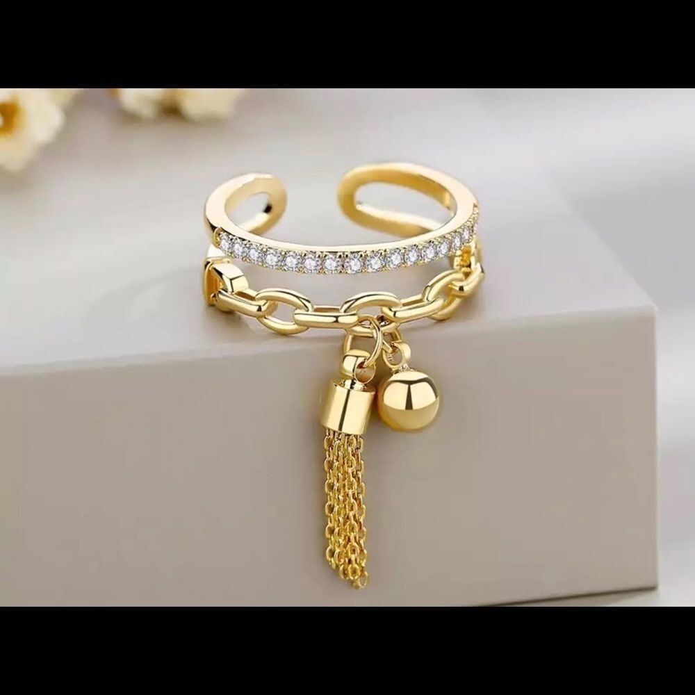 ADJUSTABLE RING